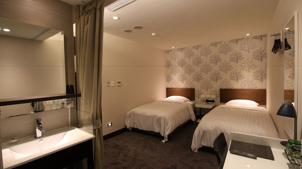 hotel puri ximen branch