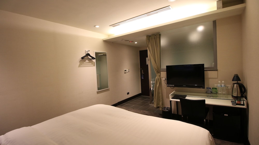 hotel puri ximen branch