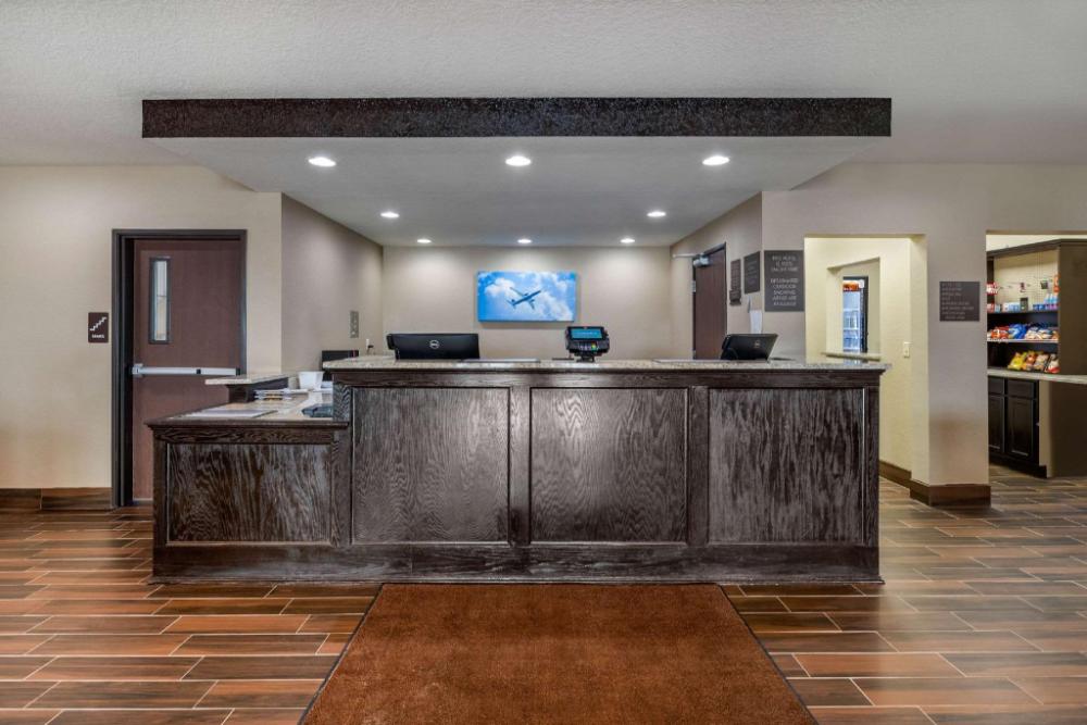 comfort inn and suites cedar rapids cid eastern iowa airport