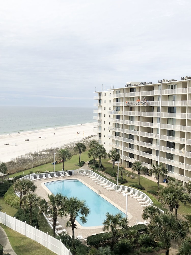 tradewinds condos by hosteeva