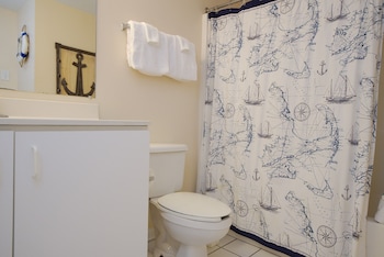 tradewinds condos by hosteeva