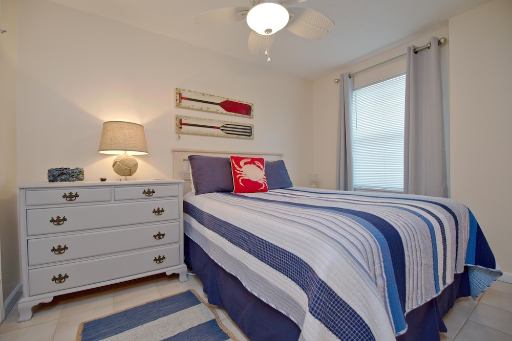 tradewinds condos by hosteeva