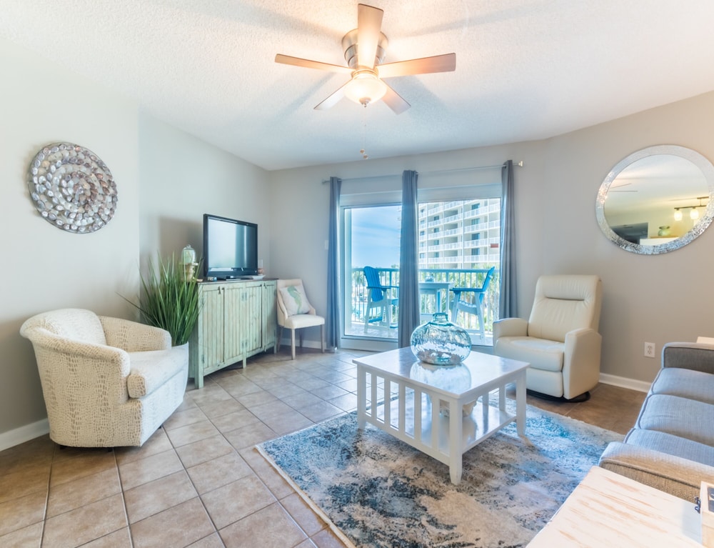 tradewinds condos by hosteeva