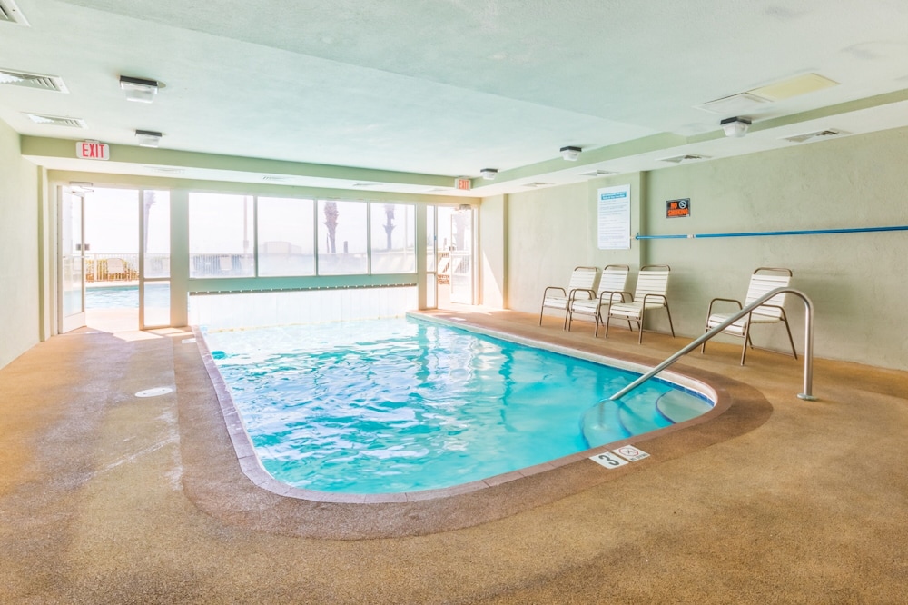 tradewinds condos by hosteeva