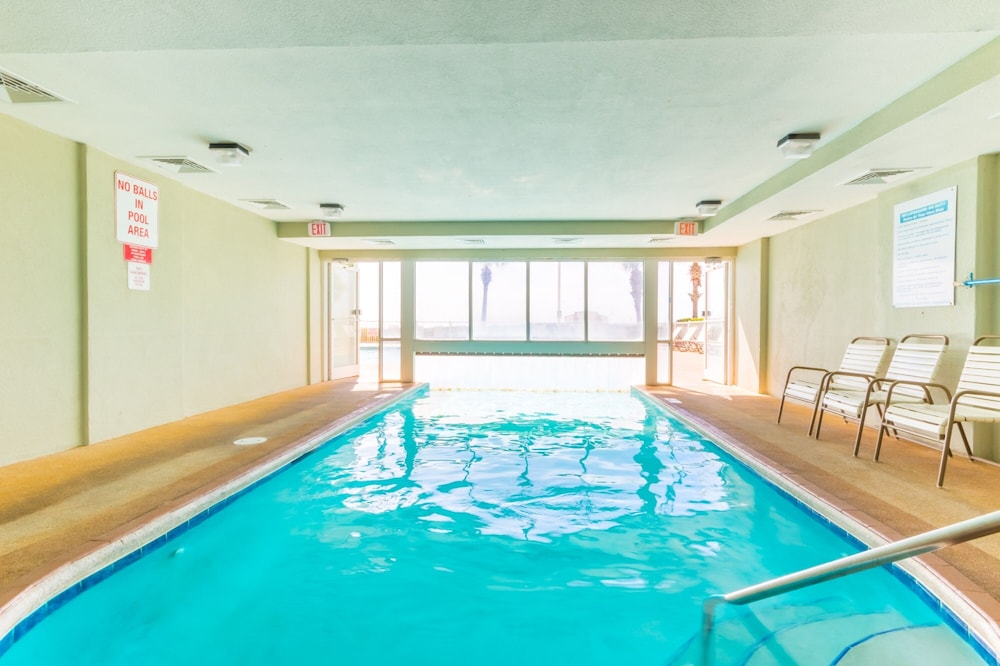 tradewinds condos by hosteeva