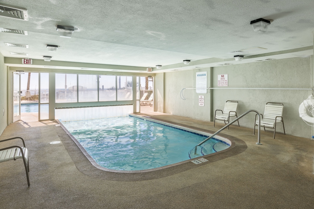 tradewinds condos by hosteeva