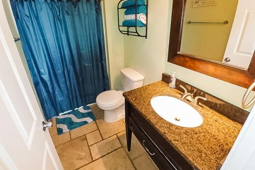 tradewinds condos by hosteeva