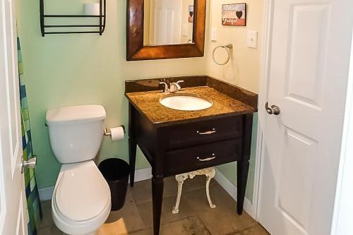 tradewinds condos by hosteeva