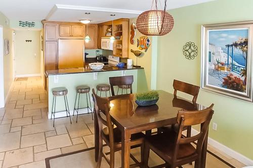 tradewinds condos by hosteeva