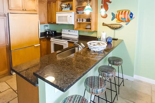 tradewinds condos by hosteeva