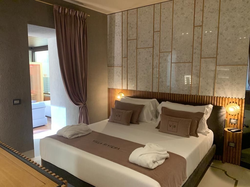 villa riviera resort