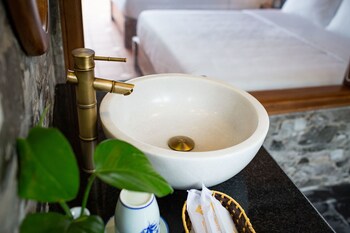 bai dinh garden resort and spa ninh binh