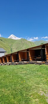 kazbegi cottages