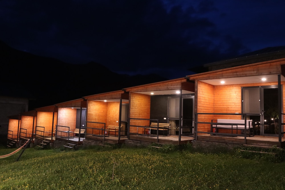 kazbegi cottages