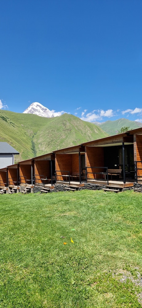 kazbegi cottages