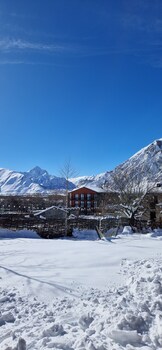 kazbegi cottages