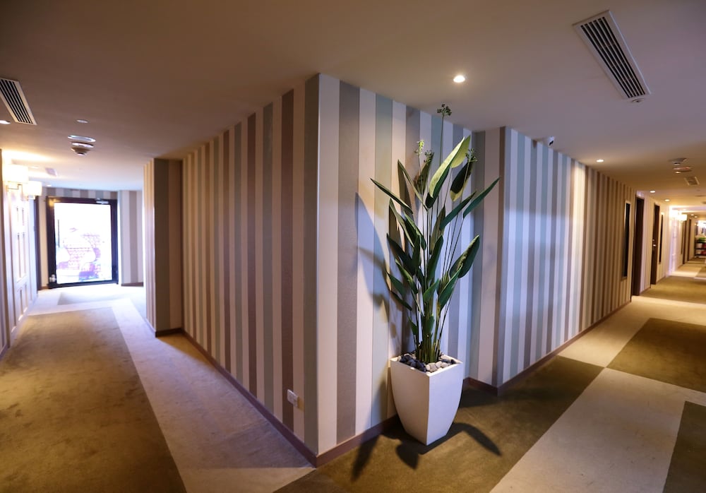 muzik hotel ximen station branch