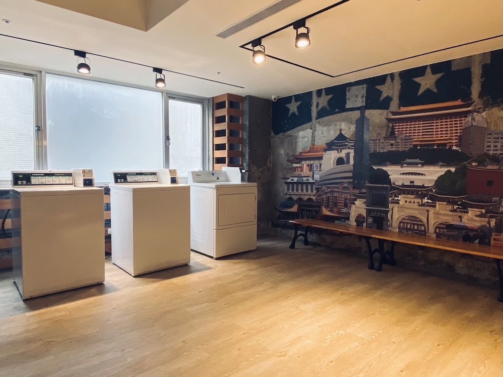 muzik hotel ximen station branch