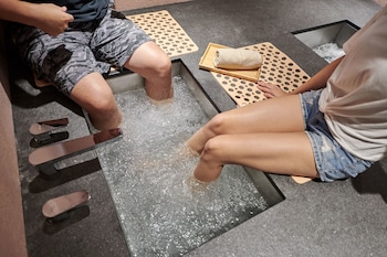 muzik hotel ximen station branch