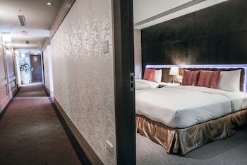 muzik hotel ximen station branch