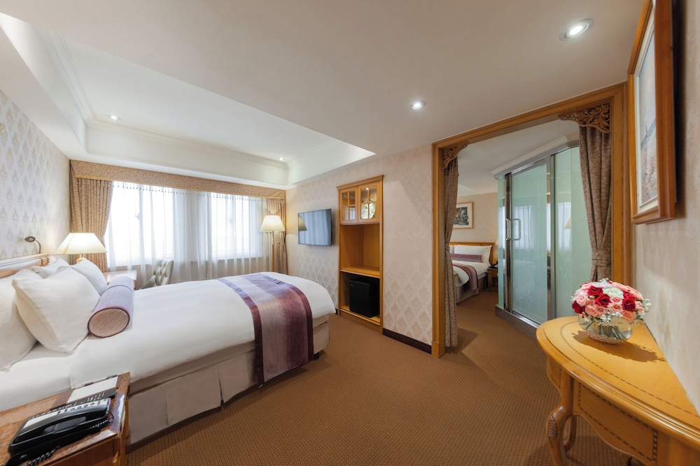 cosmos hotel taipei