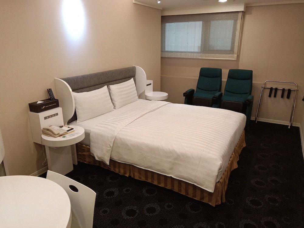 ximen airline hotel