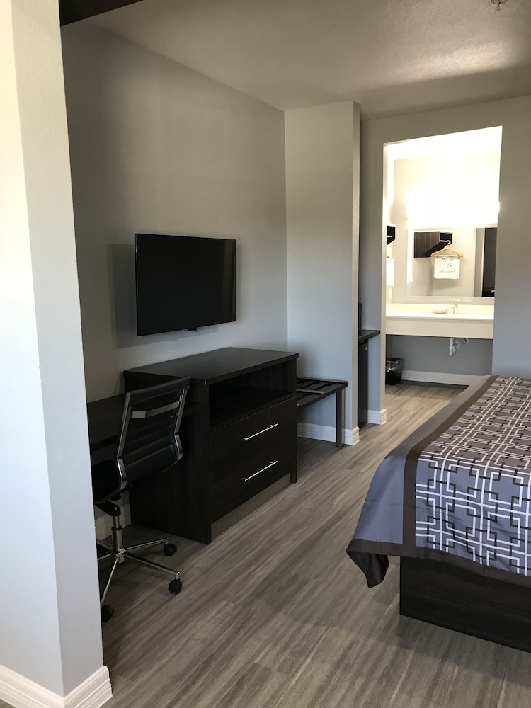 the residency suites