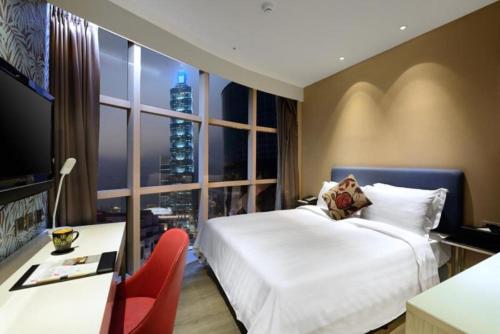 check inn taipei xinyi