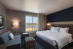 towneplace suites by marriott san diego airport liberty station