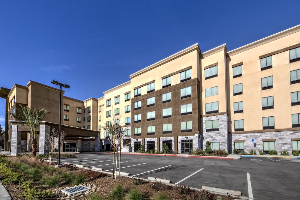 hampton inn and suites san jose airport
