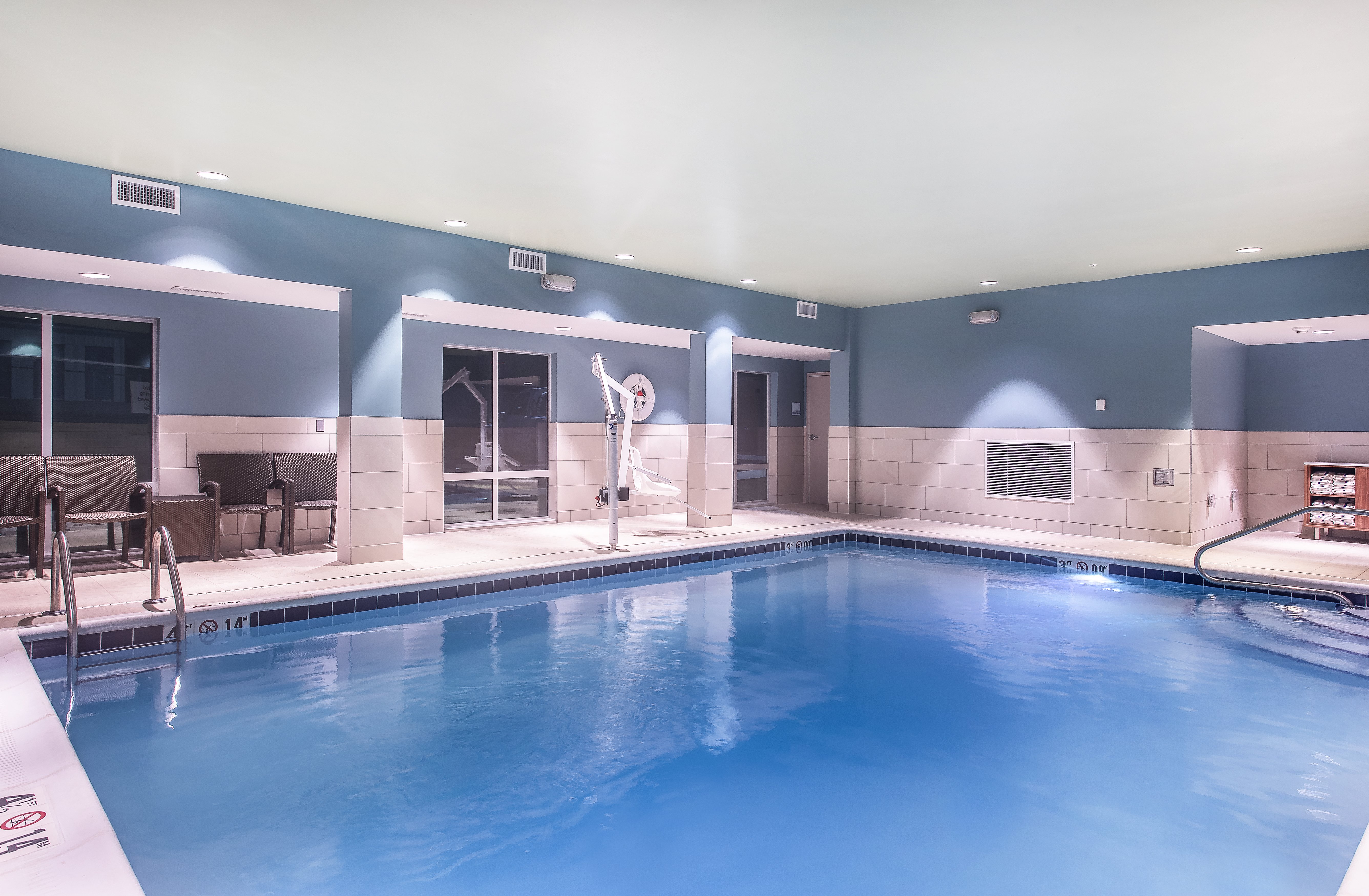 holiday inn express and suites la grange an ihg hotel