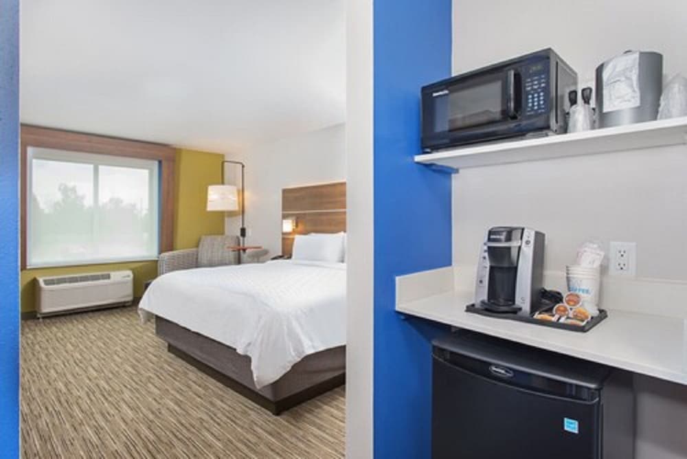 holiday inn express and suites la grange an ihg hotel