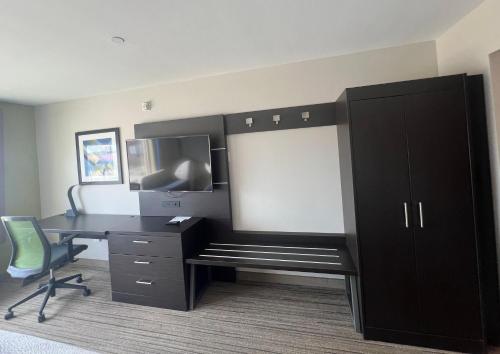 holiday inn express and suites forney an ihg hotel