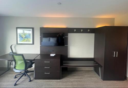 holiday inn express and suites forney an ihg hotel