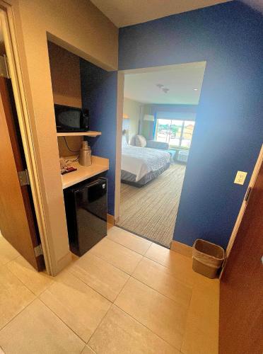 holiday inn express and suites forney an ihg hotel