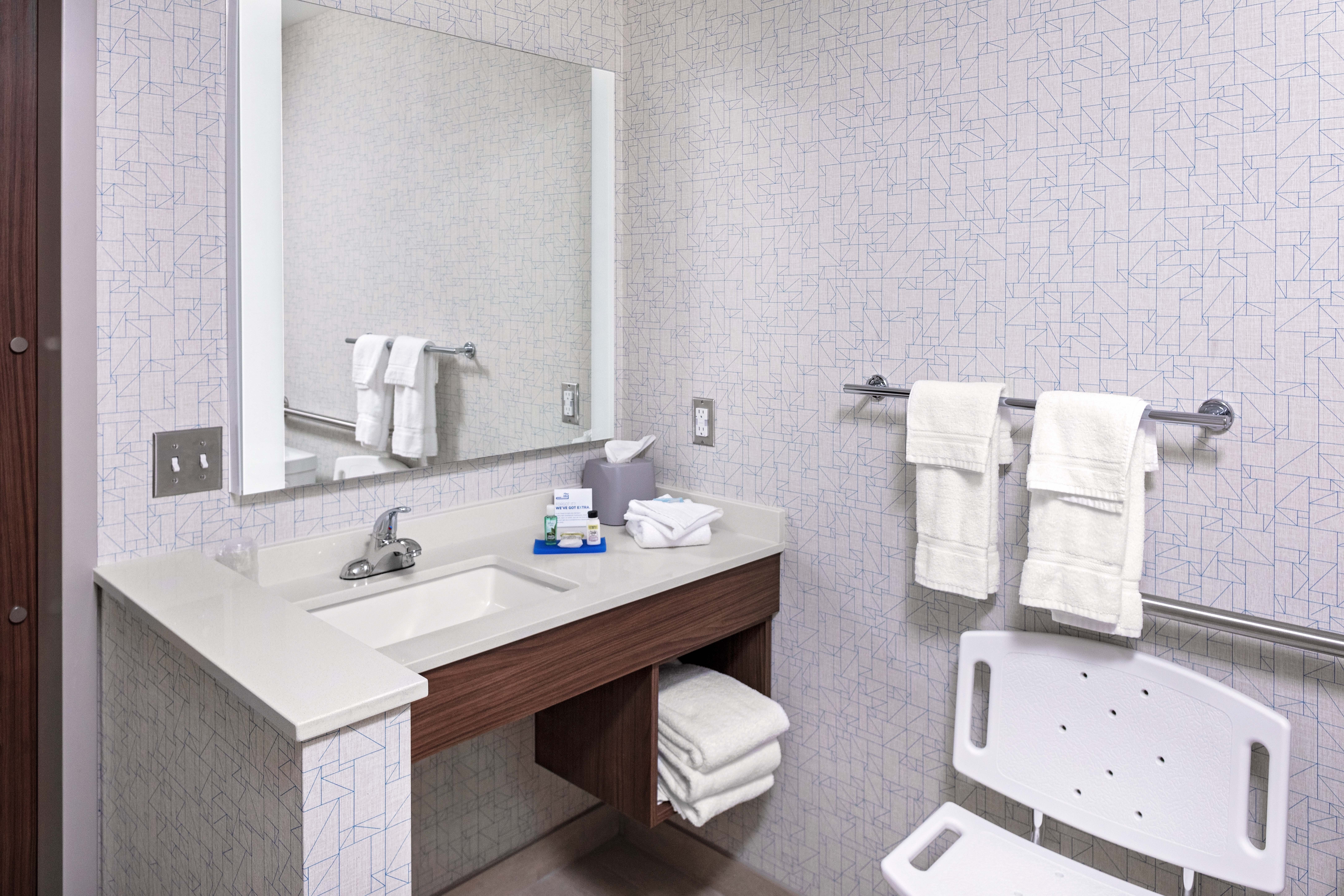 holiday inn express and suites madison an ihg hotel