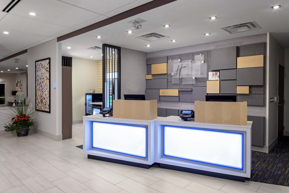holiday inn express and suites madison an ihg hotel