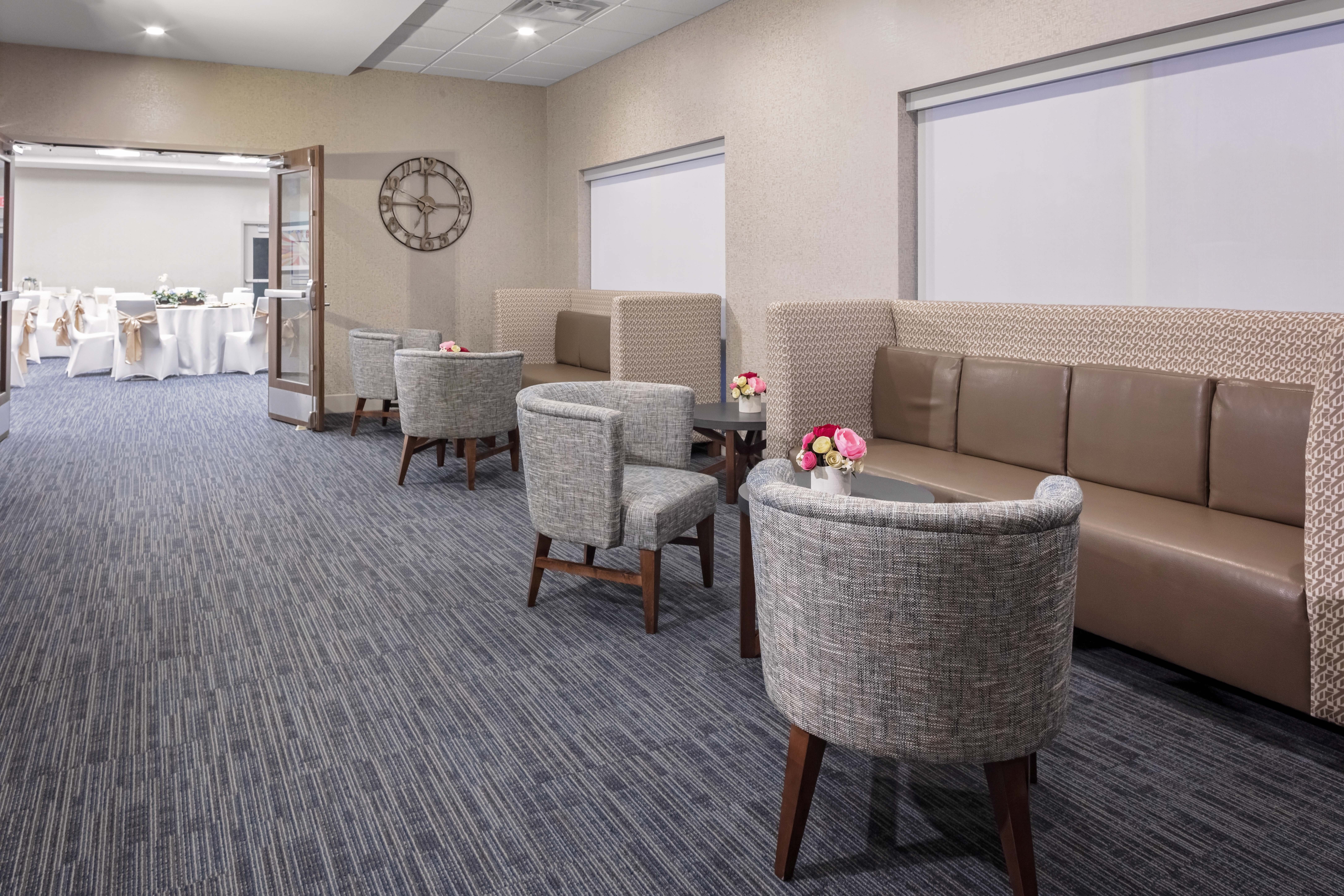 holiday inn express and suites madison an ihg hotel