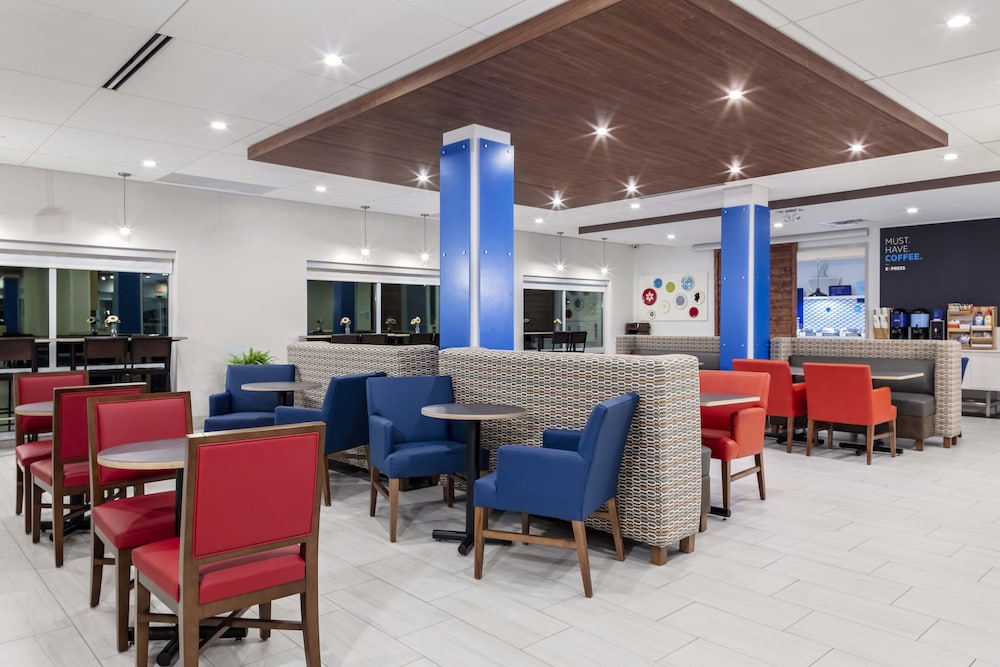 holiday inn express and suites madison an ihg hotel