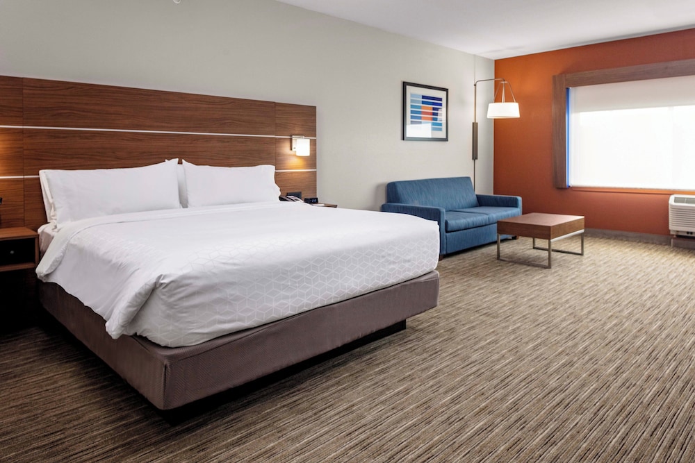holiday inn express and suites madison an ihg hotel