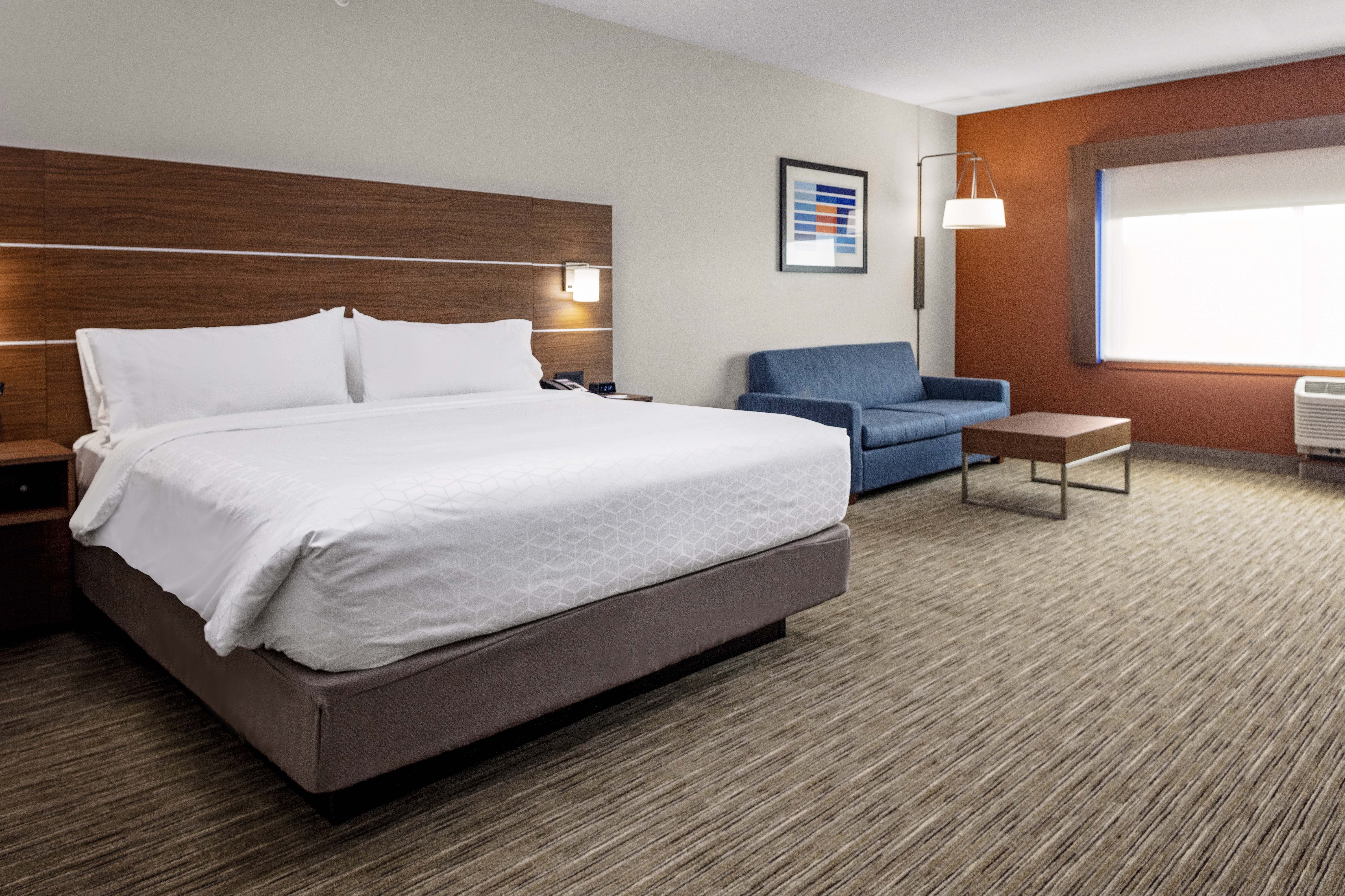 holiday inn express and suites madison an ihg hotel