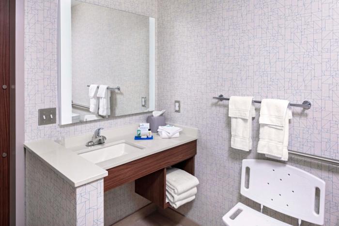 holiday inn express and suites madison an ihg hotel