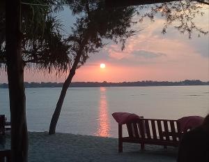 nusa indah bungalows