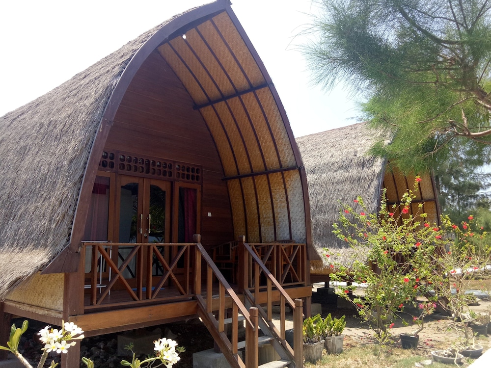 nusa indah bungalows