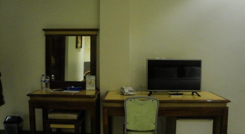 sylvia hotel budget