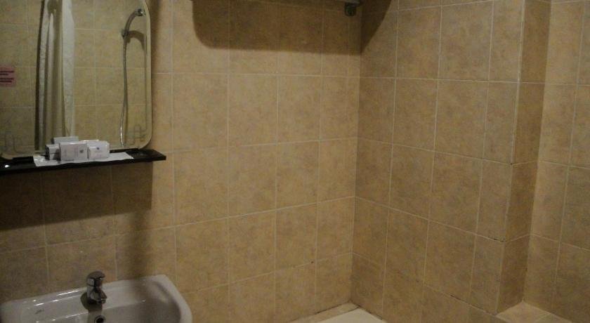 sylvia hotel budget