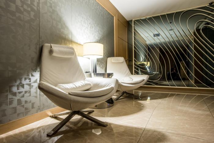 new california hotel