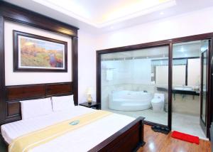 lakeside 2 hotel nam dinh