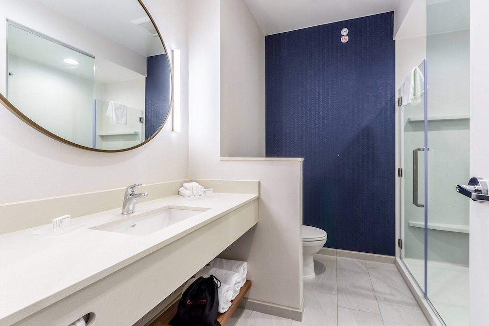 fairfield inn and suites by marriott dallas arlington south