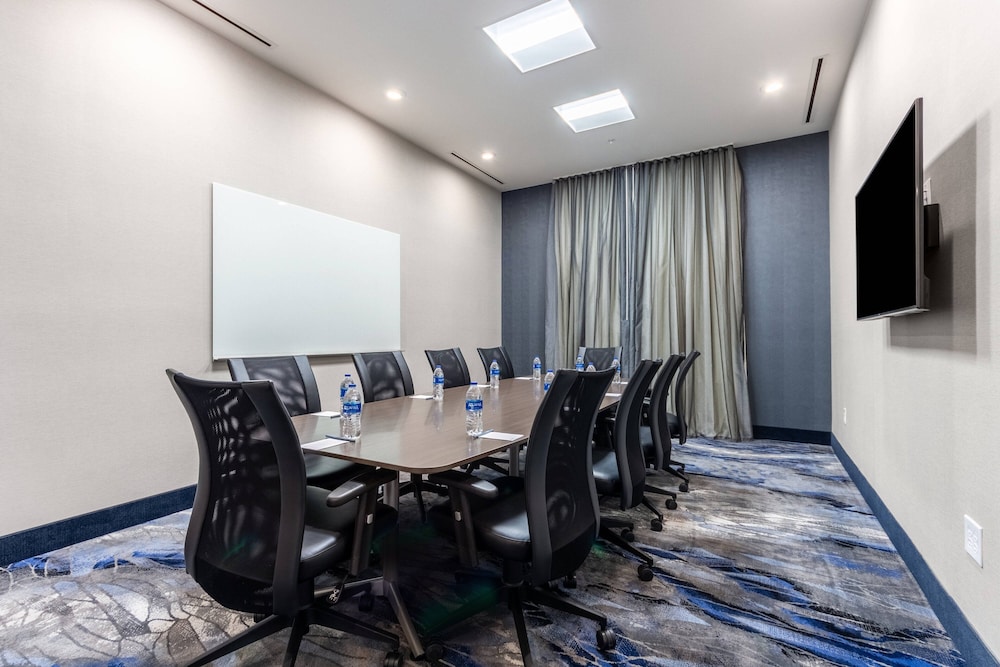 fairfield inn and suites by marriott dallas arlington south